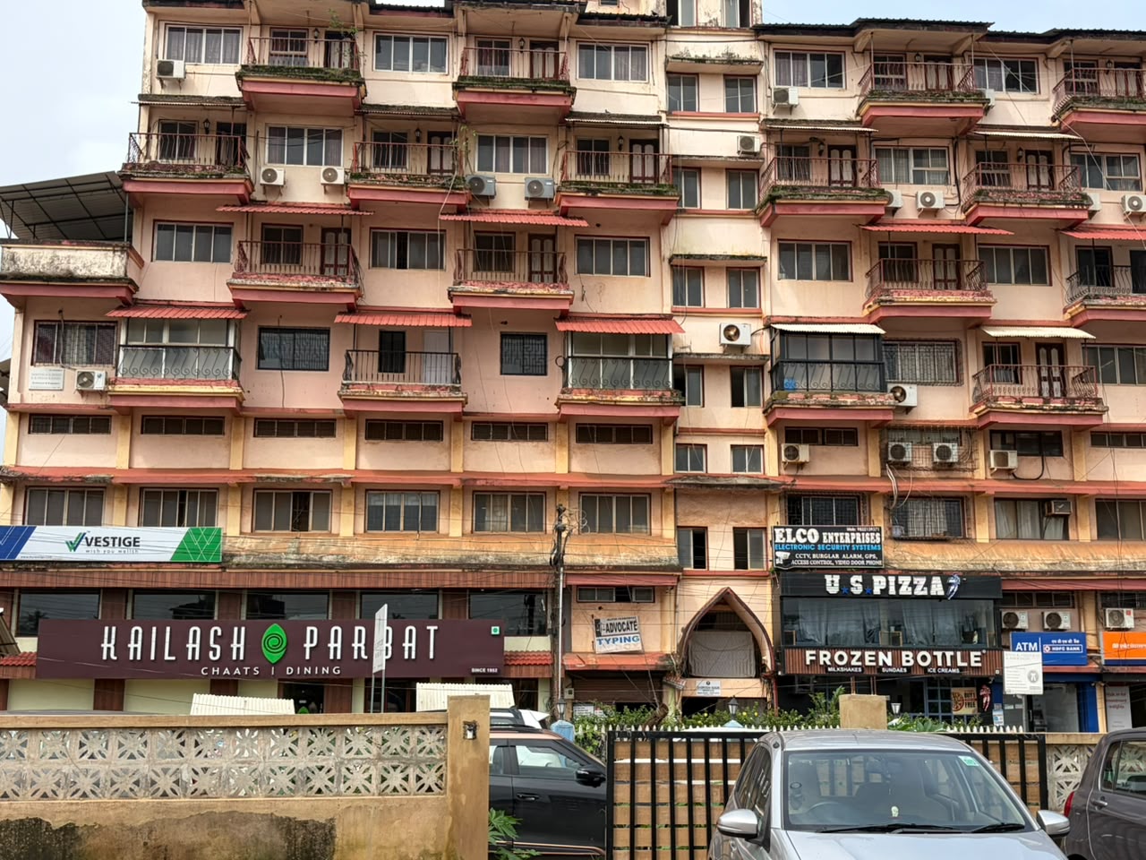 MIDASTOUCH BUILDING, OLD MARKET, MARGAO. (Avinash 2)