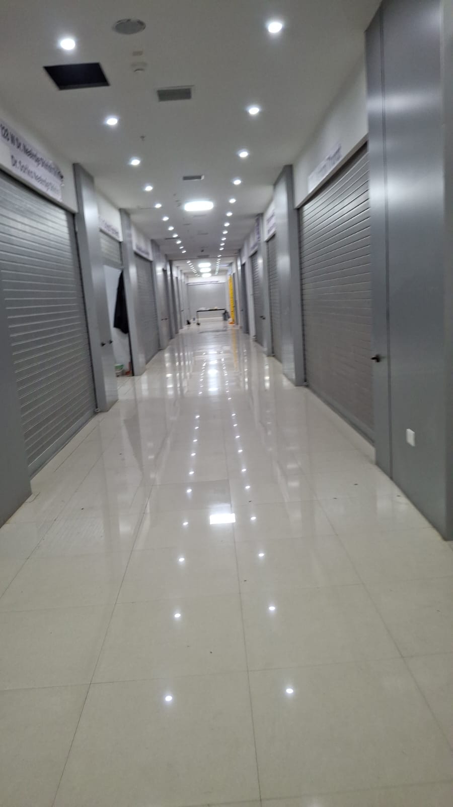 "93 Avenue Mall,  Kalubai Chowk, Solapur Highway, Fatima Nagar"