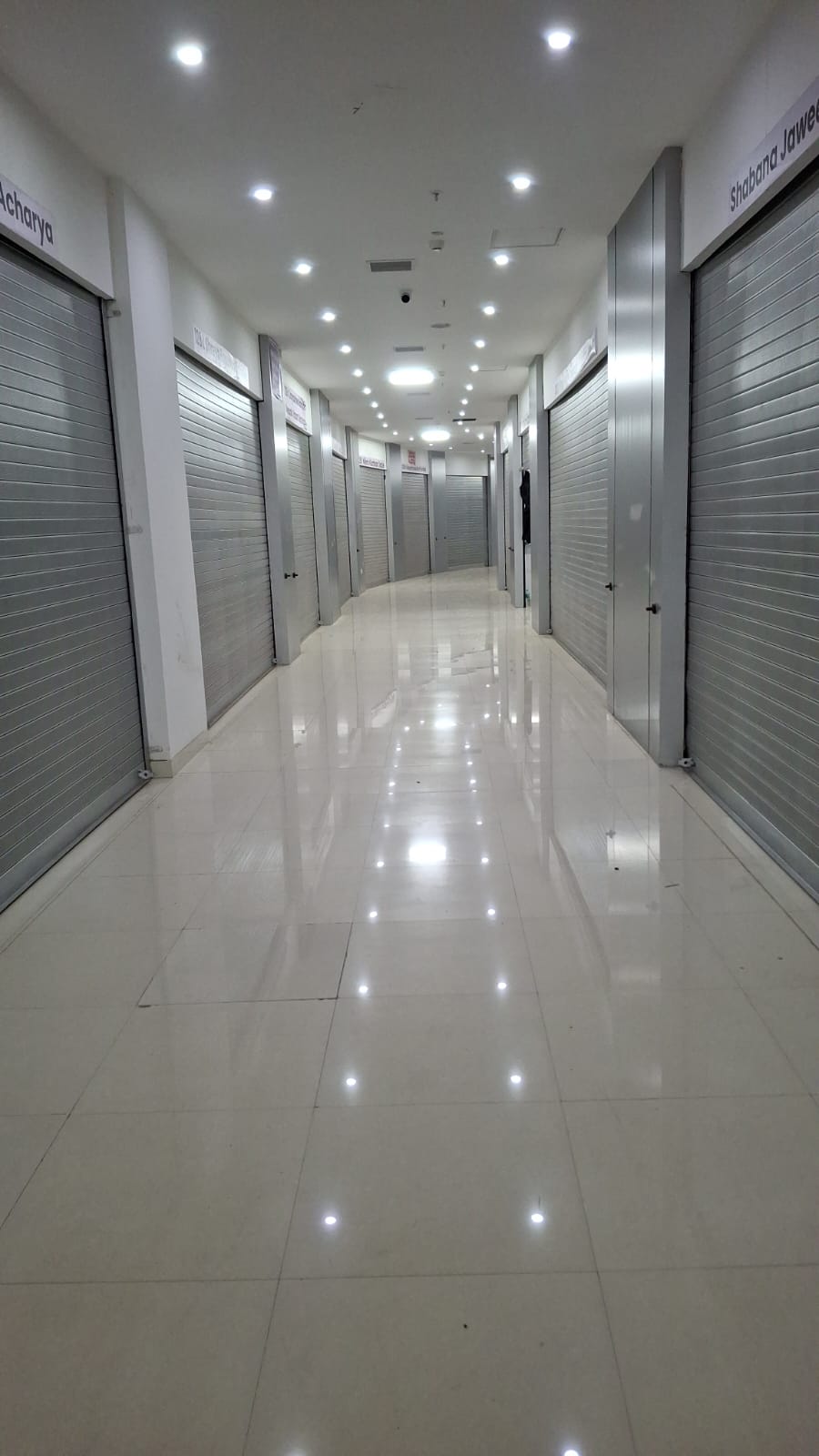 "93 Avenue Mall,  Kalubai Chowk, Solapur Highway, Fatima Nagar"