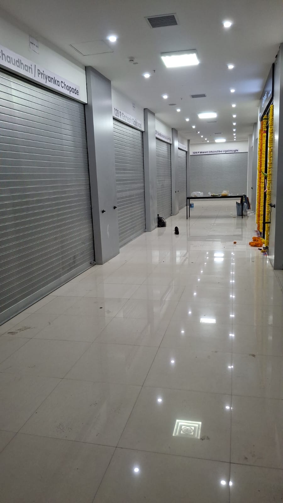 "93 Avenue Mall,  Kalubai Chowk, Solapur Highway, Fatima Nagar"