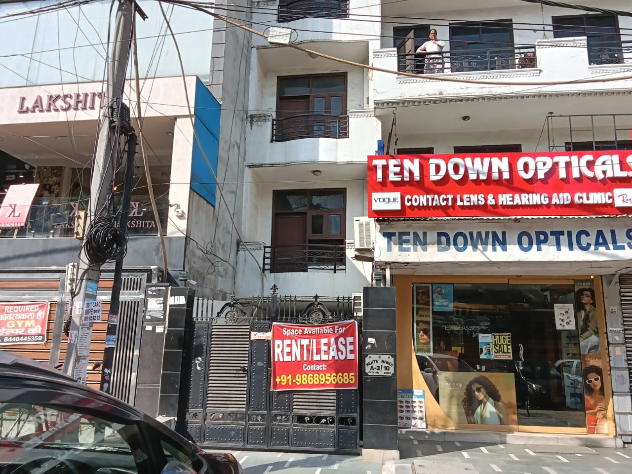 Paschim Vihar Delhi .