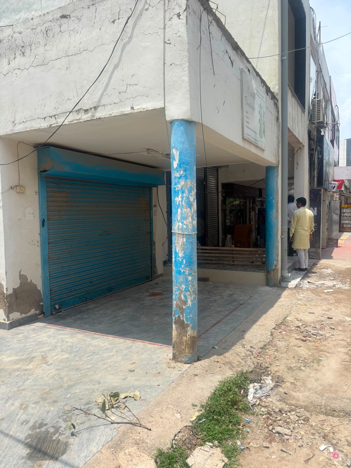 HUDA marketing ,Sector 5 Gurgaon .