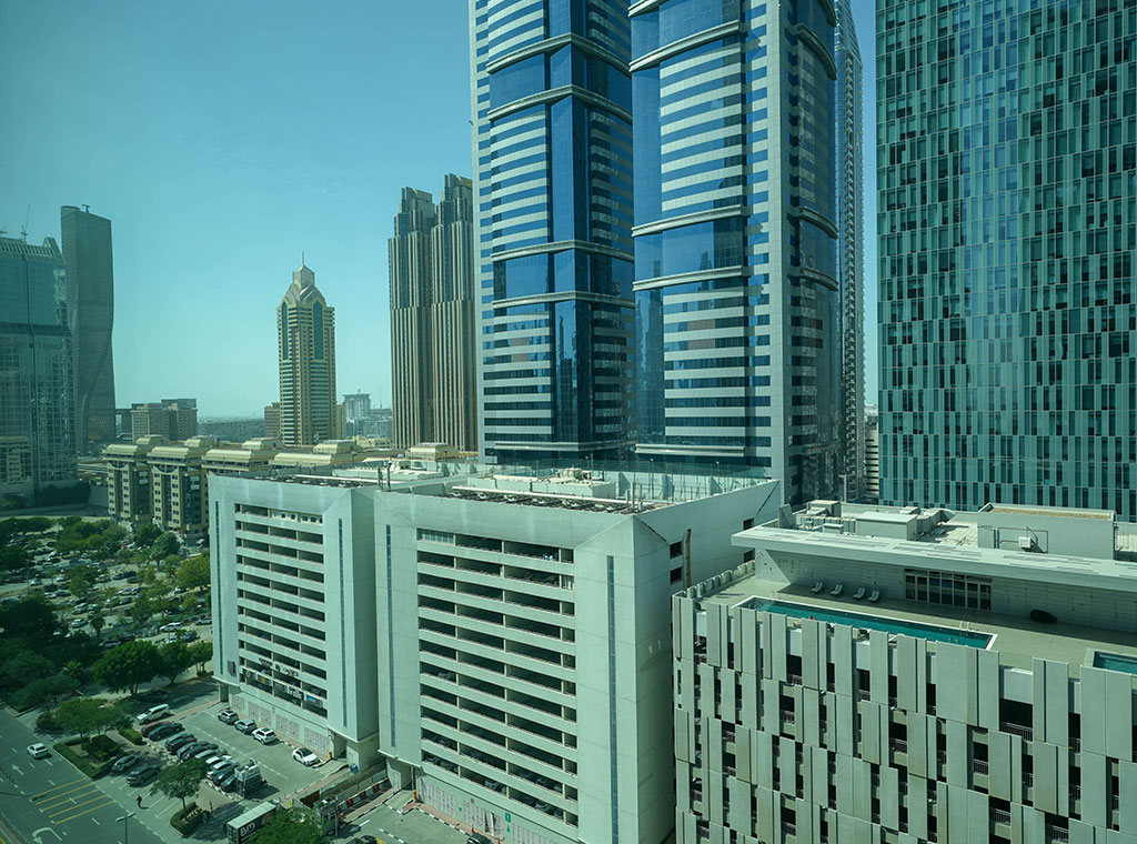 Vacant | Next to metro | 2 Parking