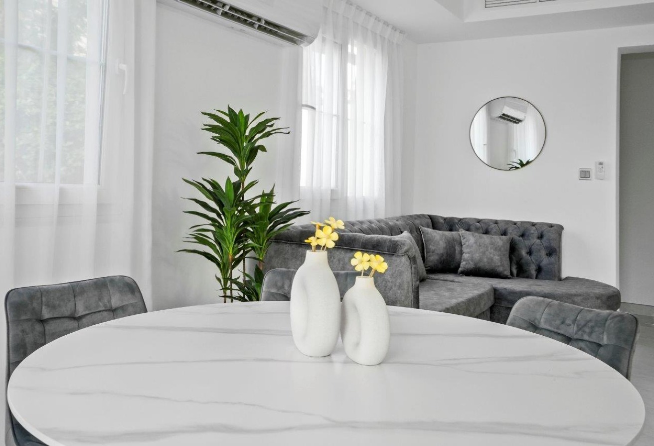 The Springs — Upgraded 4E |Available 10th Sept. |Unfurnished