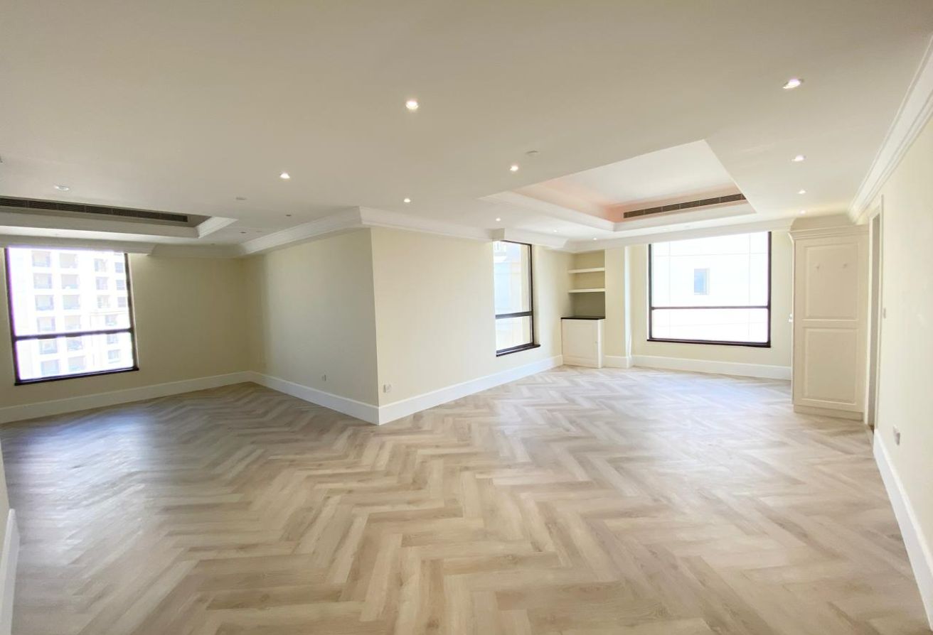 Jumeirah Beach Residence — Luxury 4 BR + Maids | Penthouse| Duplex |Avail Now