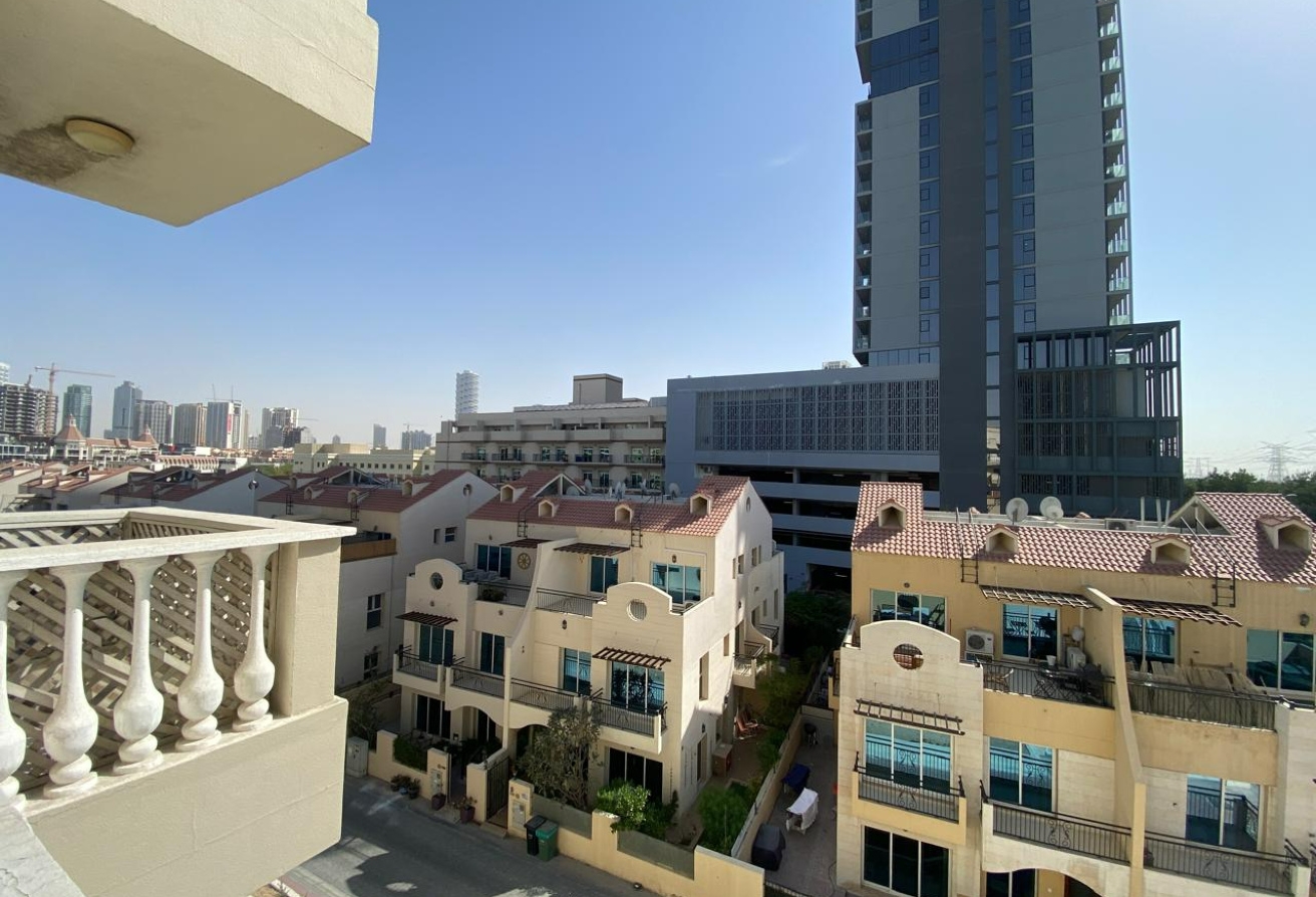 Jumeirah Village Circle 12