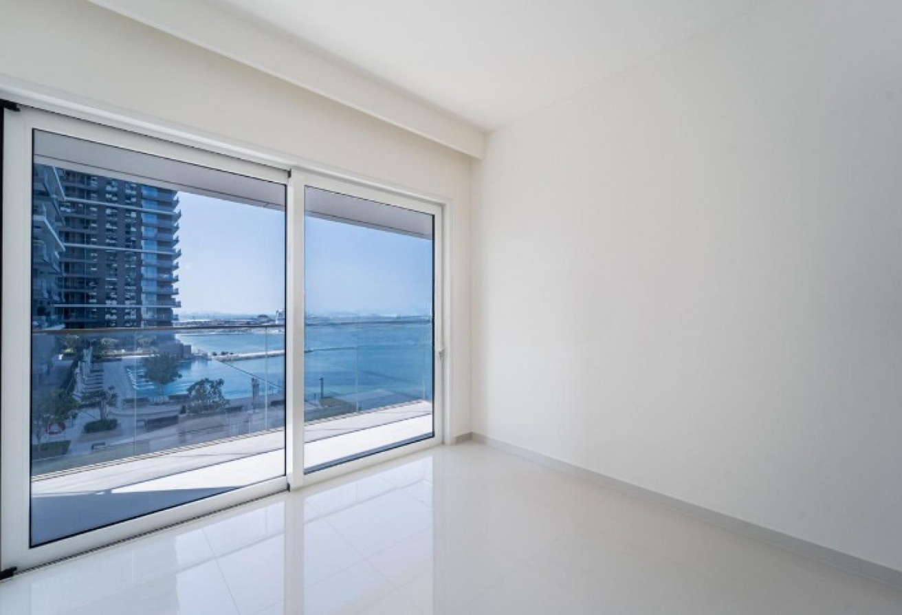 Emaar Beachfront 6