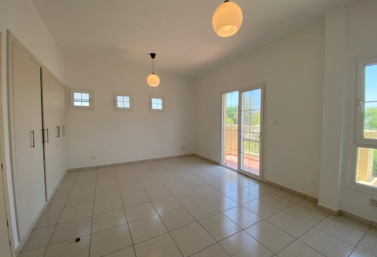 The Springs — Springs 15 | Available | 3 BR | 3E |Close to Park