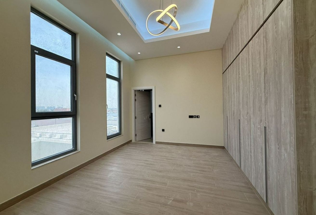 Dubai 9