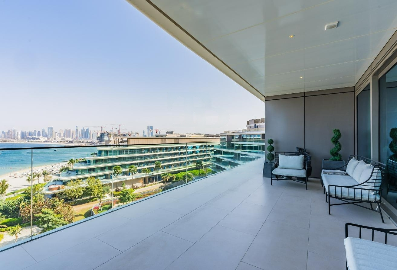 Palm Jumeirah — Penthouse | Luxury | Large Layout | Beach Access