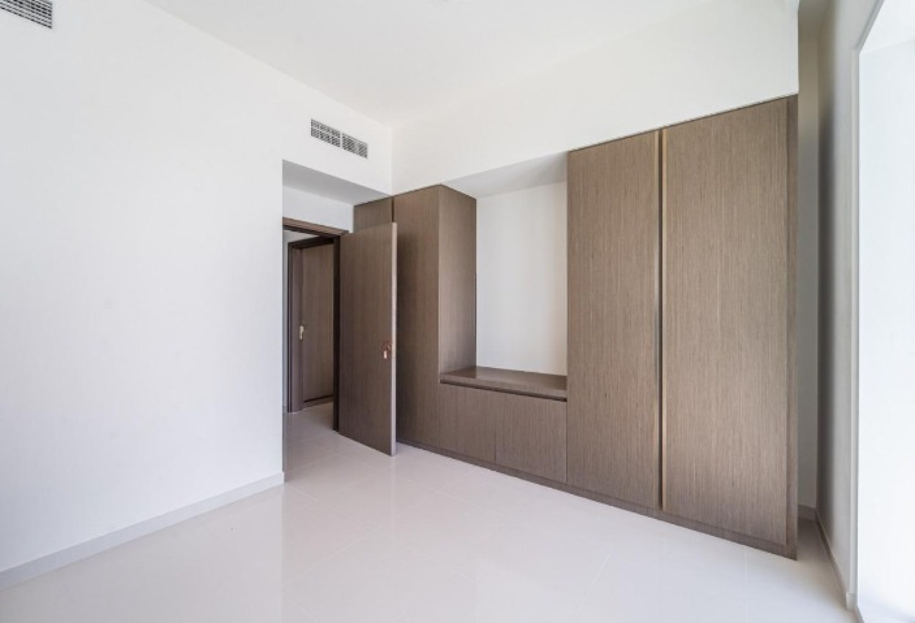 Emaar Beachfront 5