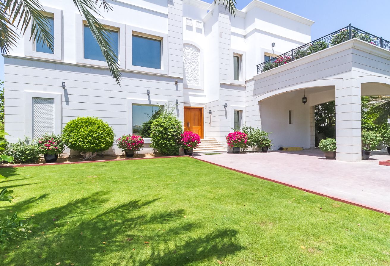 Emirates Hills 2