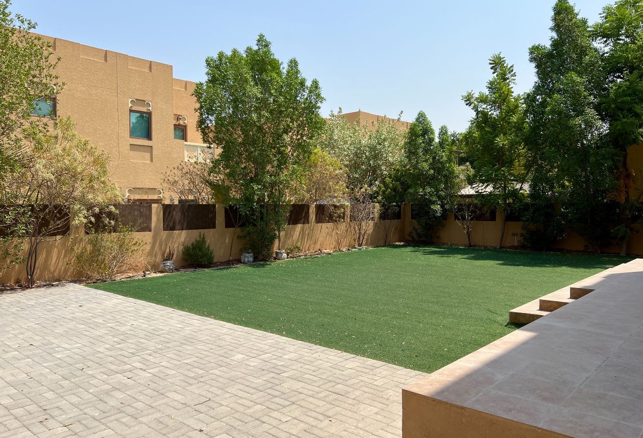 Well Maintained | Large Plot | Vacant