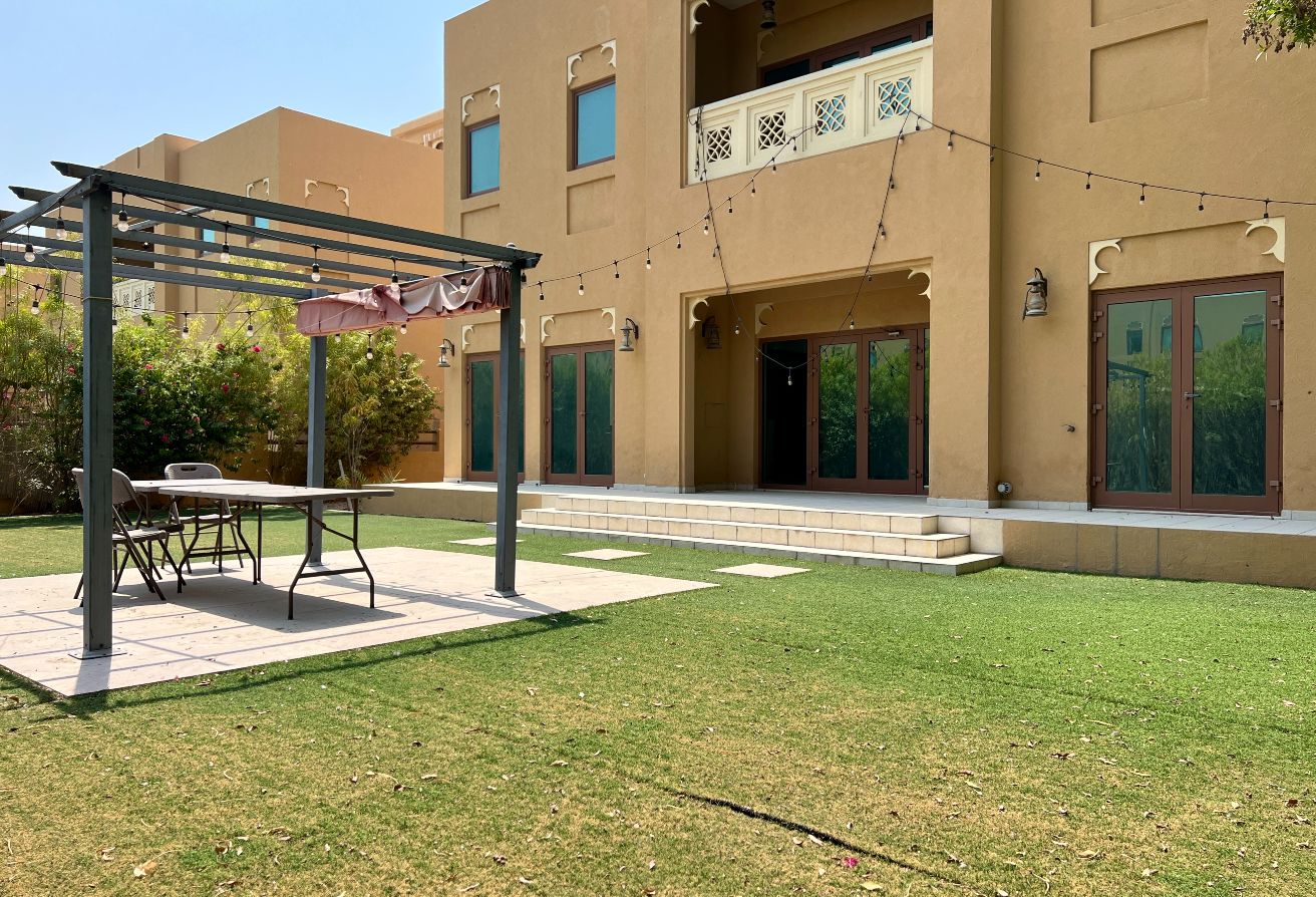 Large Plot | Prime Location | Vacant