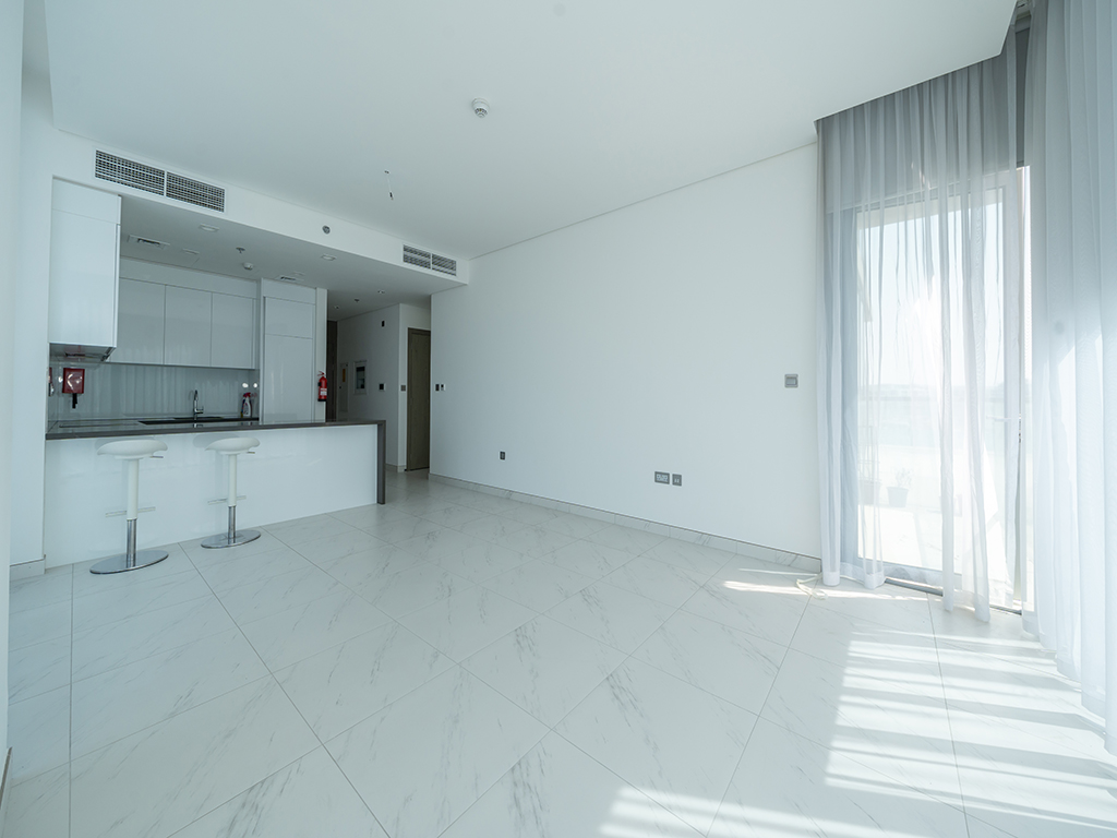 Ready to Move | Lagoon View | Spacious