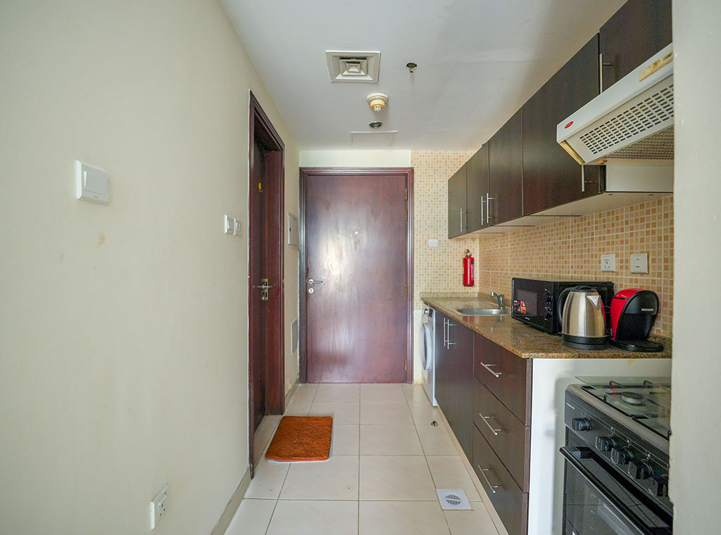 Side Image 1