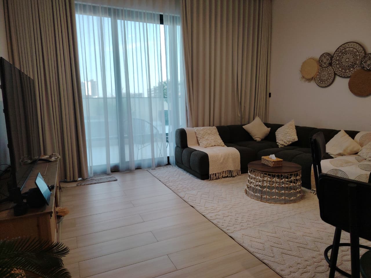 Fully Furnished | Private Terrace | Flexible Cheques